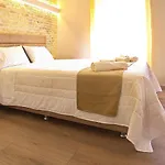 Liston Inn Suites